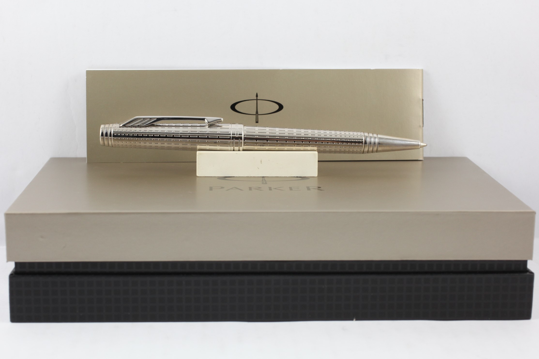 ParkerPremier09DeluxeSTBP_F